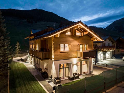 Property building, Night, Natural landscape, Summer, Garden, Garden view, Mountain view, Inner courtyard view