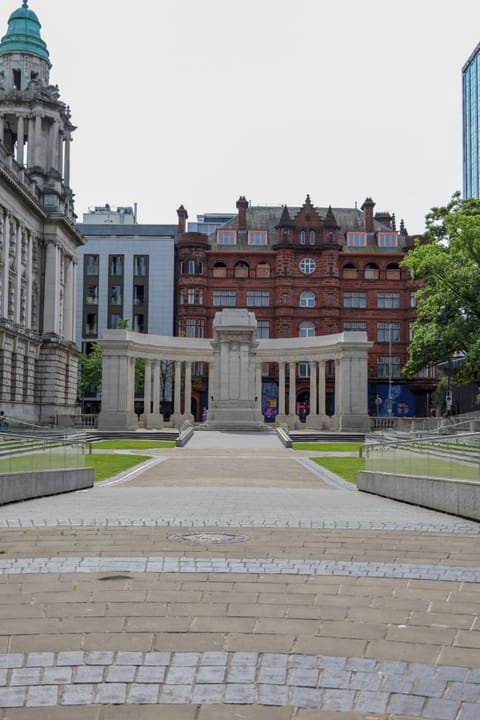 BT 9 Granny Flat & walled garden Apartment in Belfast