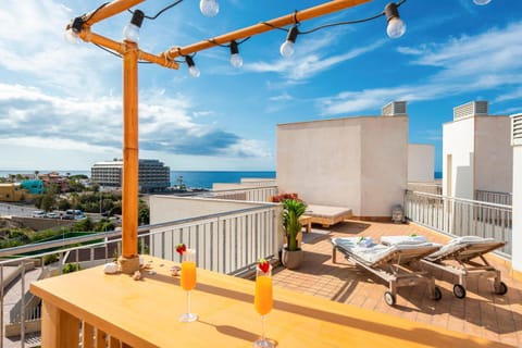 Natural landscape, Balcony/Terrace, Sea view