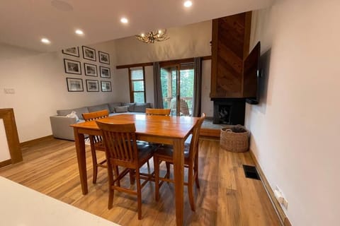 DNA Chalet - Newly Renovated Townhome @ Northstar Apartment in Northstar Drive