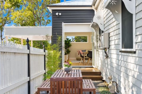 Patio, Balcony/Terrace