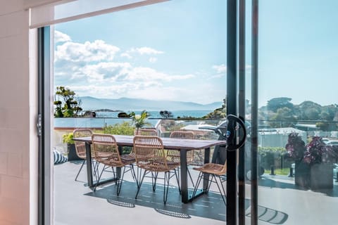 The Rooftop Bicheno Apartment in Bicheno