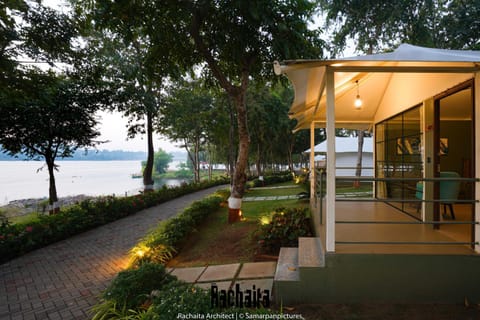 Natural landscape, View (from property/room), Balcony/Terrace, Lake view, River view