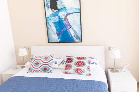 Bed, Decorative detail, Bedroom