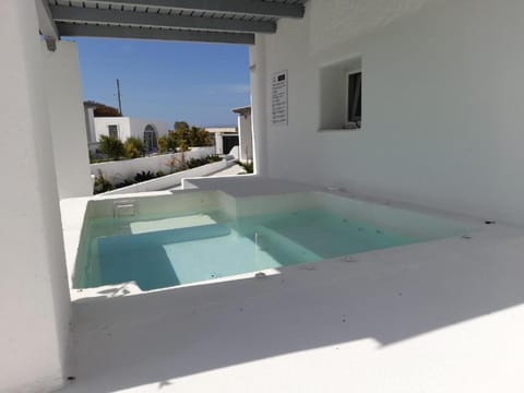 Sea paradise villas - Seaside & private jacuzzi Apartment in Santorini