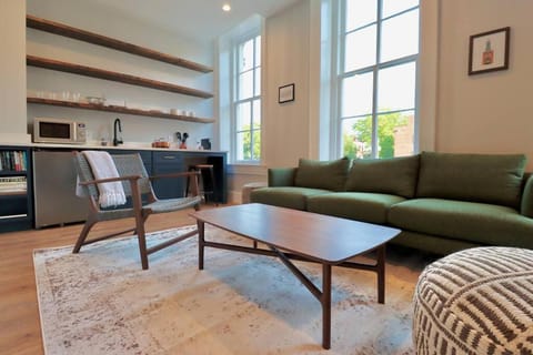 9 Suites at Prince Street Inn House in Alexandria