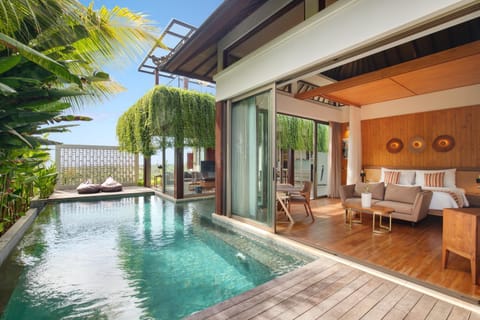 Day, Pool view