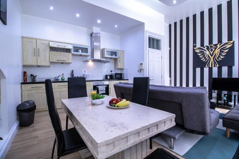 Ritzland Apartment in Newcastle upon Tyne