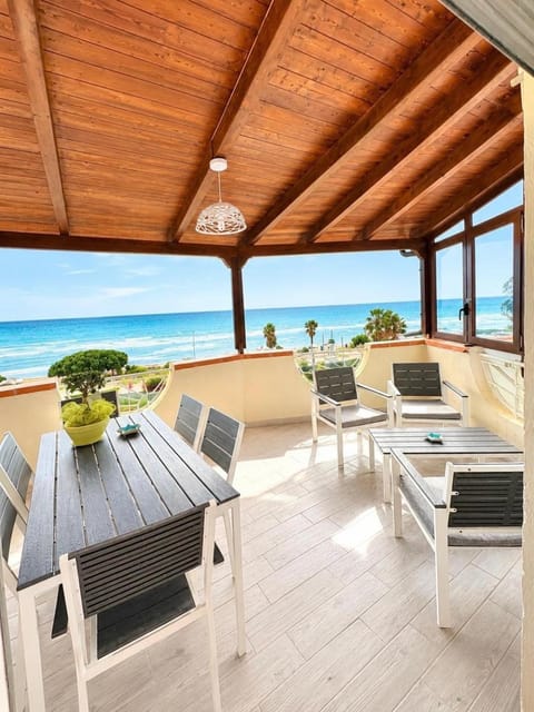 Patio, Balcony/Terrace