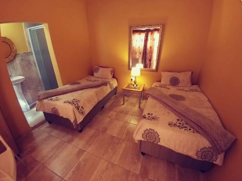 Shower, Bed, Bathroom, Photo of the whole room, Bedroom, towels