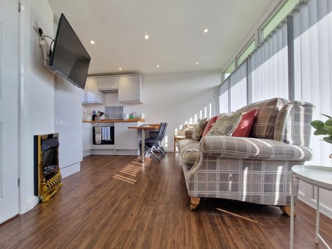 67 Broadside Holiday Chalet near Broads & Beaches Chalet in Broadland District