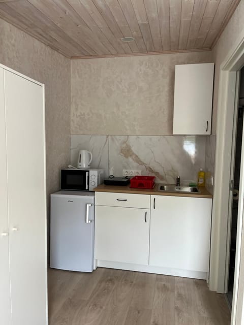 Coffee/tea facilities, Kitchen or kitchenette, pet friendly, stove