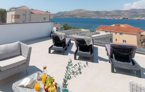 Balcony/Terrace, River view