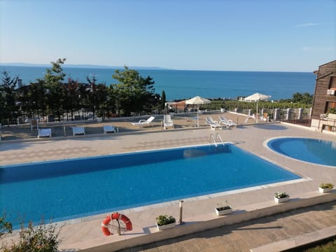 Day, Natural landscape, Beach, Pool view, Sea view, Swimming pool, sunbed
