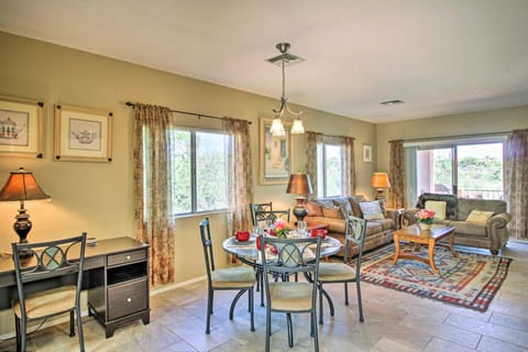 Relaxing Green Valley Townhome about 30 Mi to Tucson! House in Green Valley