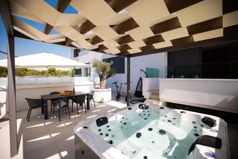 Sopic Luxury Apartment with private Whirlpool Apartment in Zadar