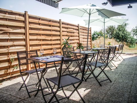 Patio, BBQ facilities, Balcony/Terrace