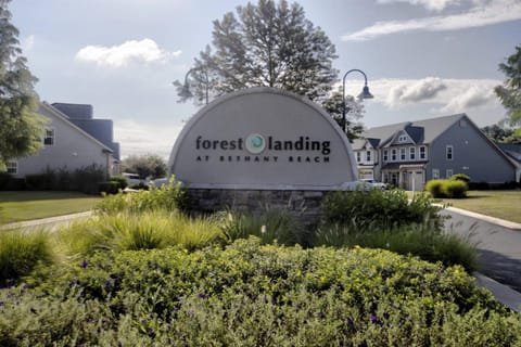 36528 Putter Lane House in Frankford