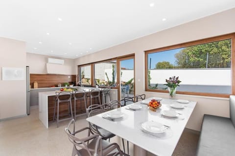 Villa near beach wih 12 meters long pool Villa in Pula