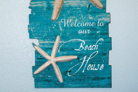 A Bit of R n R House in Lincoln City