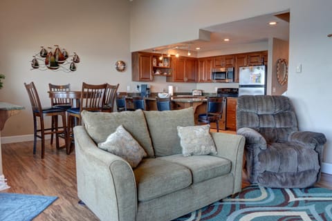 Bay Echo House in Depoe Bay