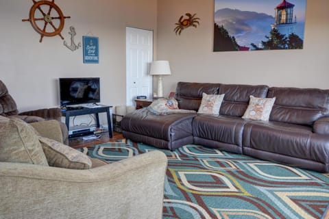 Bay Echo House in Depoe Bay