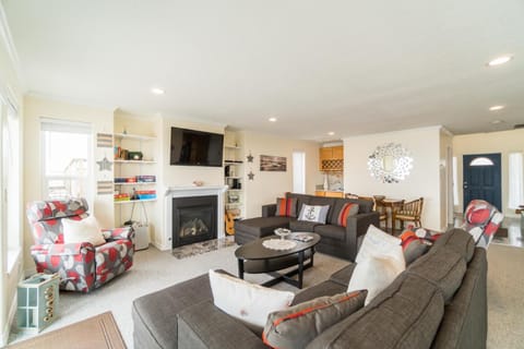 Inlet Beach House House in Devils Lake