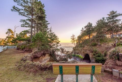 Rememberance House in Depoe Bay