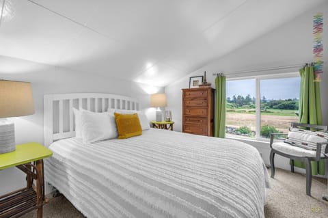 Seaside Cove Vue House in Seaside