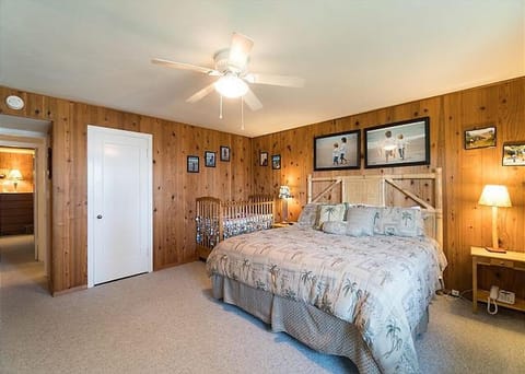 Surfers Cove House in Seaside