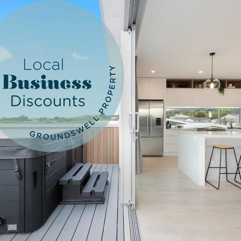 Hillside Haven House in Raglan