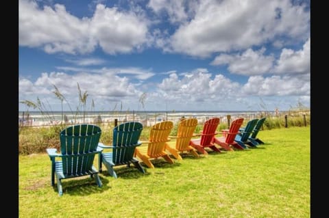 Updated Condo. Great for families. Seaside Beach and Racquet Club 5717 Apartment in Orange Beach