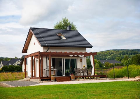 Property building, Garden, Balcony/Terrace