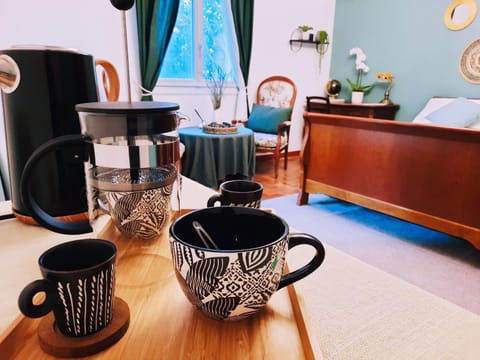 Coffee/tea facilities, Non alcoholic drinks