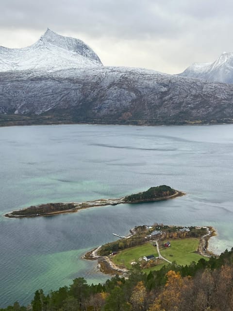Efjord and Stetind Resort - Cabin Kobbernestinden Cabin in Nordland, Norway