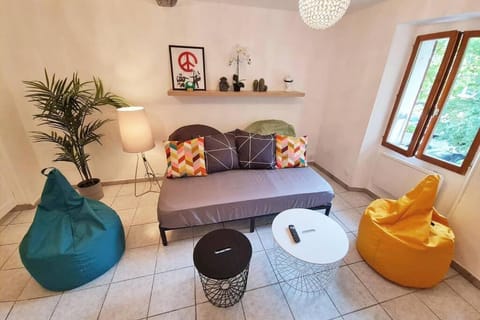 GregBnb - T2 Design 42m2 - Toulon Est - Wifi Fibre - n5 Apartment in Toulon