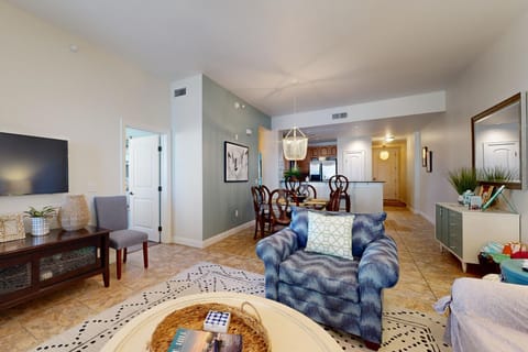 The Waters Condo Building 2 - Tranquil Shores Apartment in Lake Lyndon B Johnson