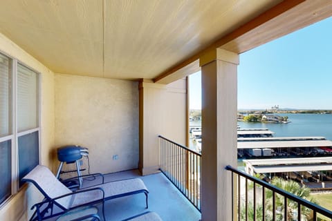 The Waters Condo Building 2 - Tranquil Shores Apartment in Lake Lyndon B Johnson