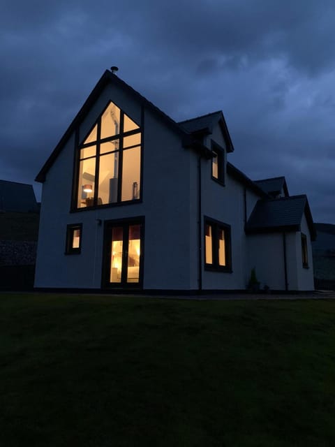 Millpond House - Luxurious Island Home in Portree House in Portree