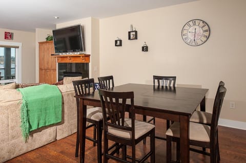 Michaels Beach Place at Shoreline Ridge House in Newport