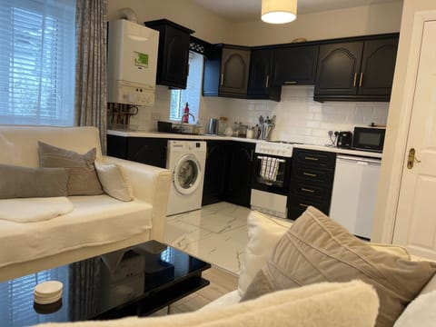 Letterkenny Three Bedroom Town Centre Apartment Apartment in Letterkenny
