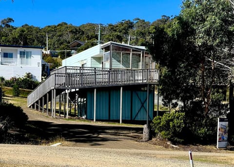 Property building, Day