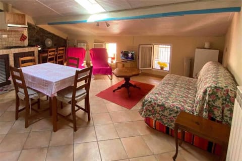 Alloggio per Vacanze a Isolabona Apartment in Liguria