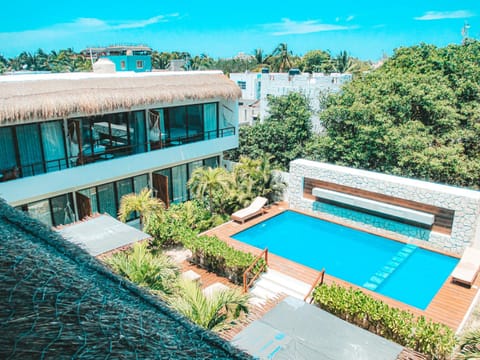 Property building, Swimming pool