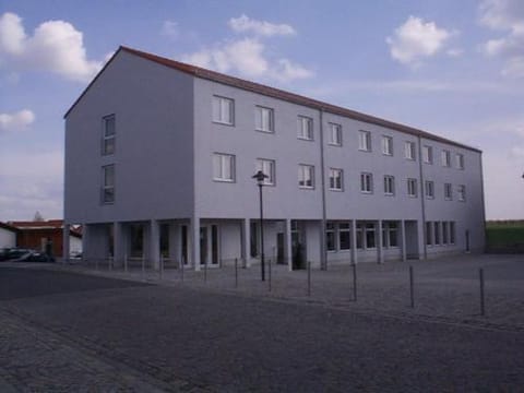 Facade/entrance, Day