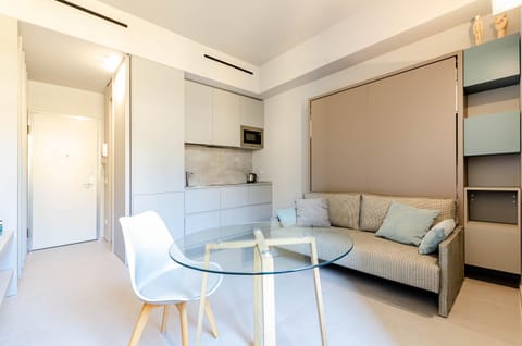 Living room, Dining area, kitchen
