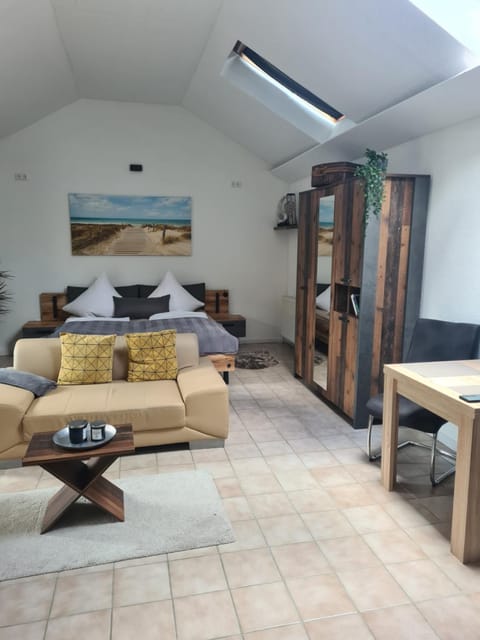Living room, Photo of the whole room, Seating area