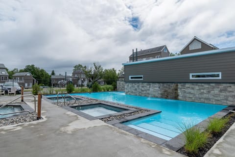 Spring, Winter, Hot Tub, Swimming pool