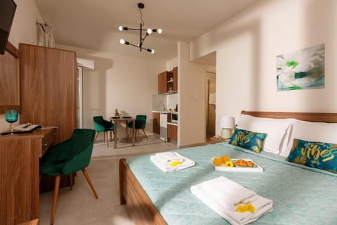 Living room, Photo of the whole room, Seating area