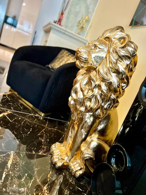 Living room, Decorative detail